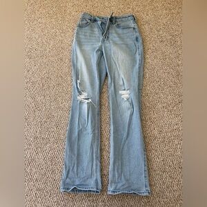 Hollister Ultra High-Rise 90s Straight Jeans